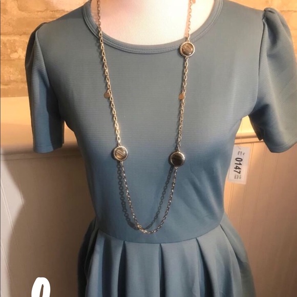 Small Amelia - Picture 1 of 1